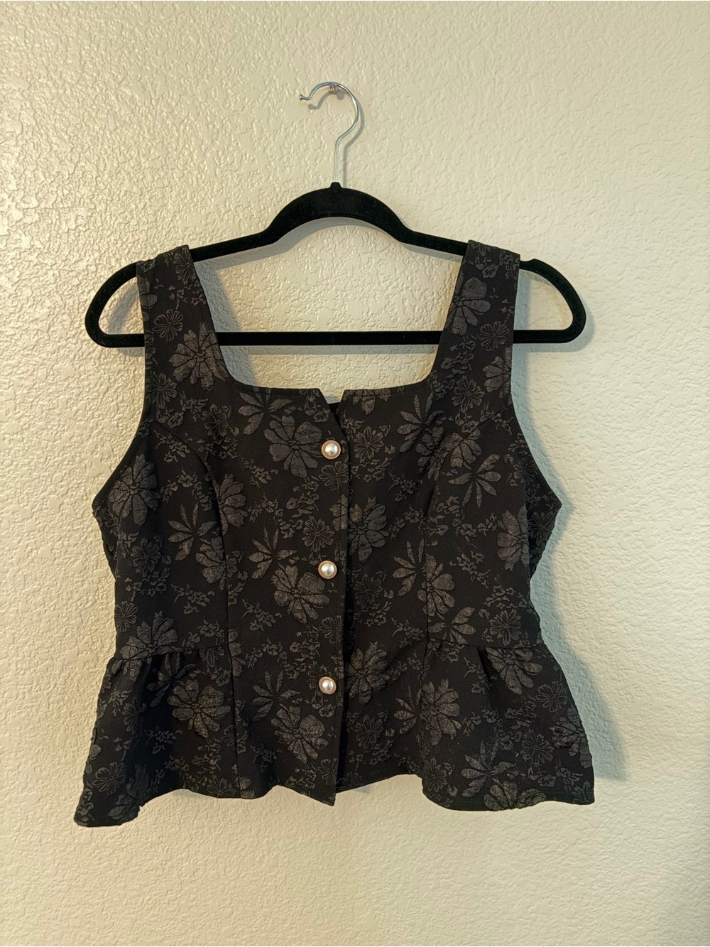 Pearl-Button Floral Jacquard Peplum Tank Vest Top